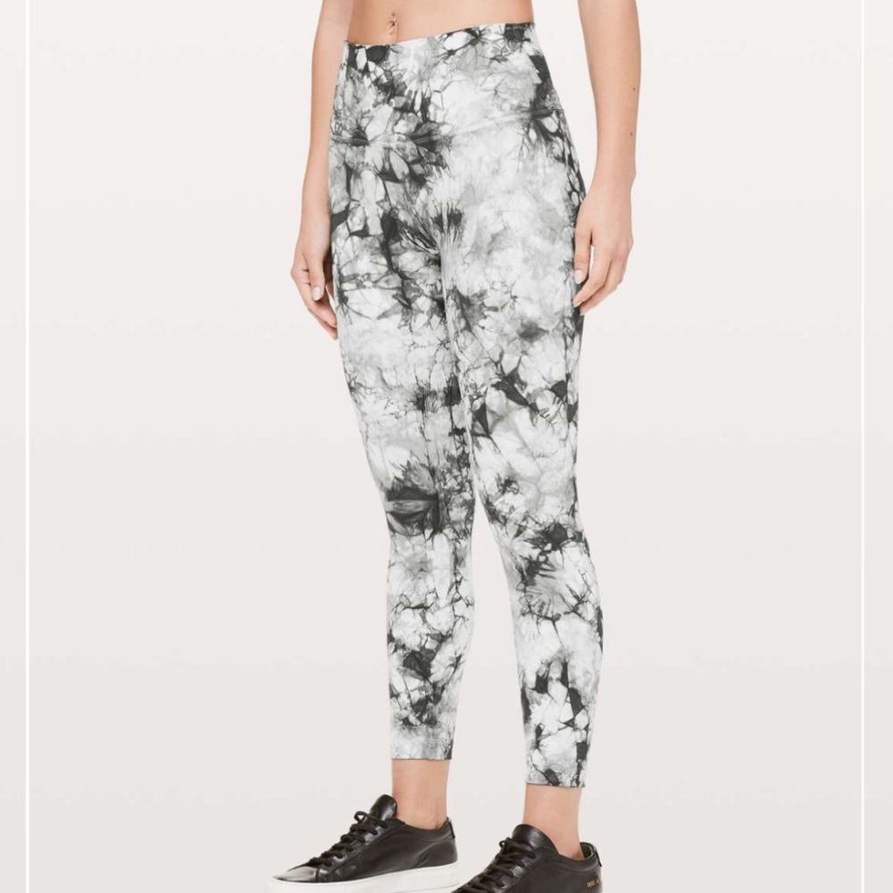 Lululemon Wunder Under Hi-Rise 7/8 Tight *Dual Shibori Full-On Luxtreme 25”